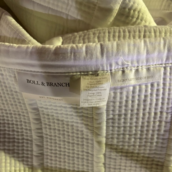 Boll & Branch Signature Modern Grid Quilt  Organic Cotton NWOT - Picture 3 of 4